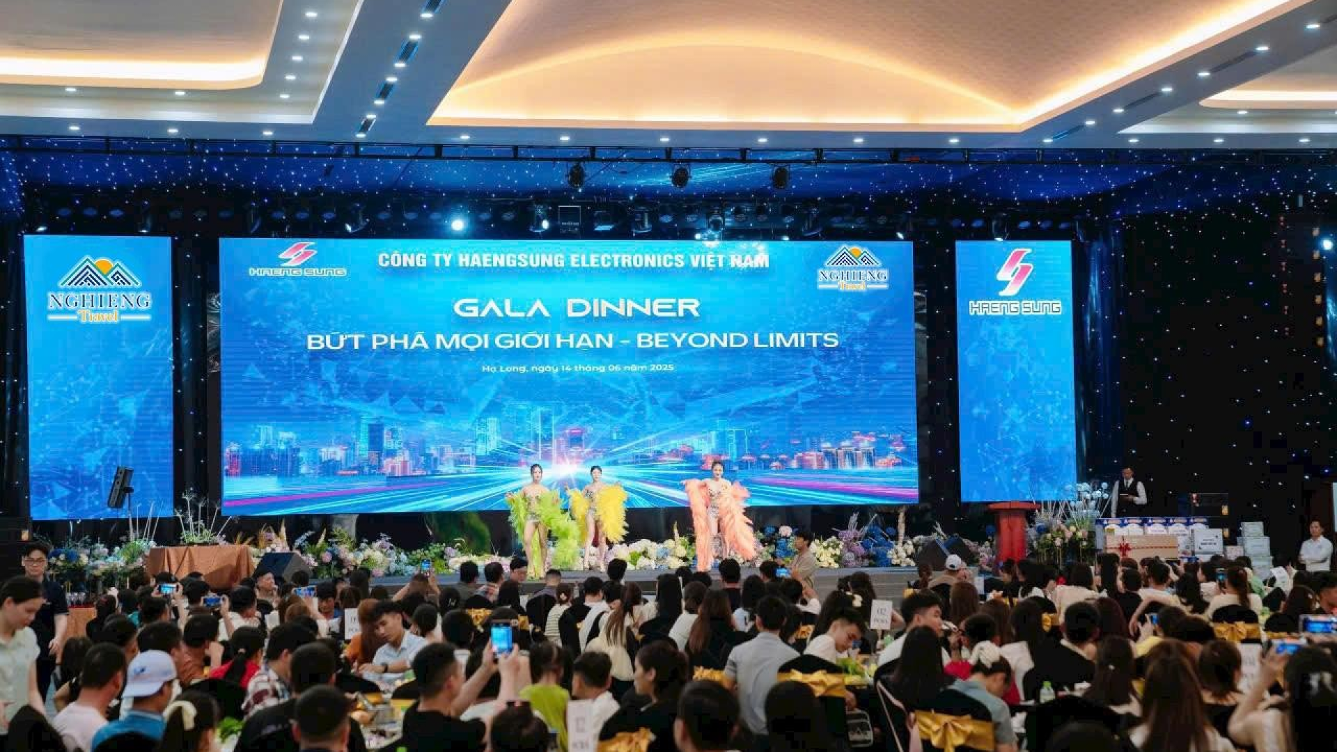 Gala dinner Công ty Haengsung electronics Việt Nam Số lượng: 1000 người