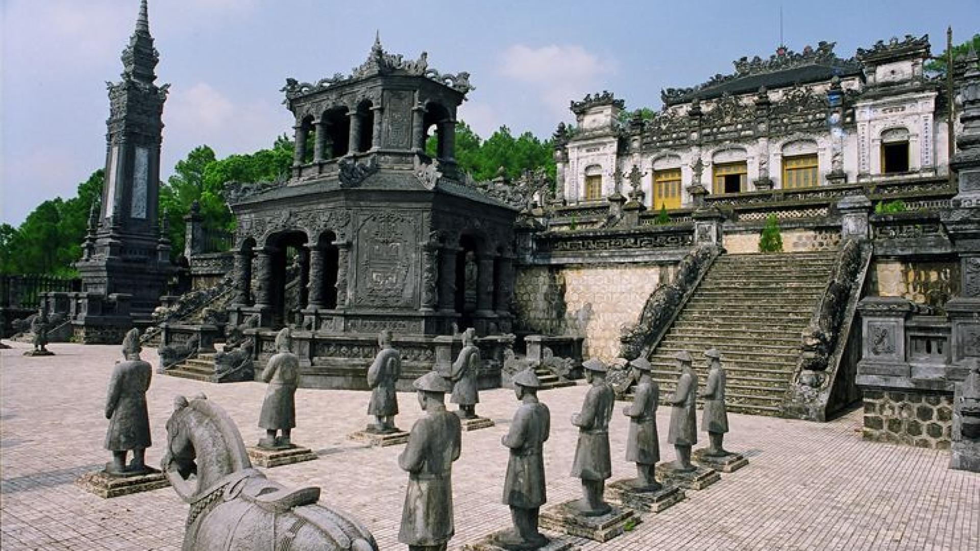 HÀ NỘI- ĐÀ NẴNG - HUẾ - HÀ NỘI
